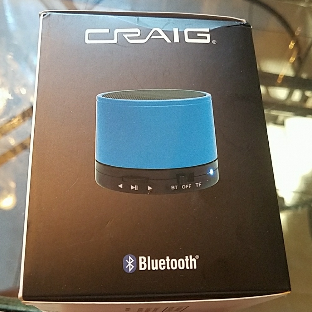 Portable Speaker With Bluetooth - image 4